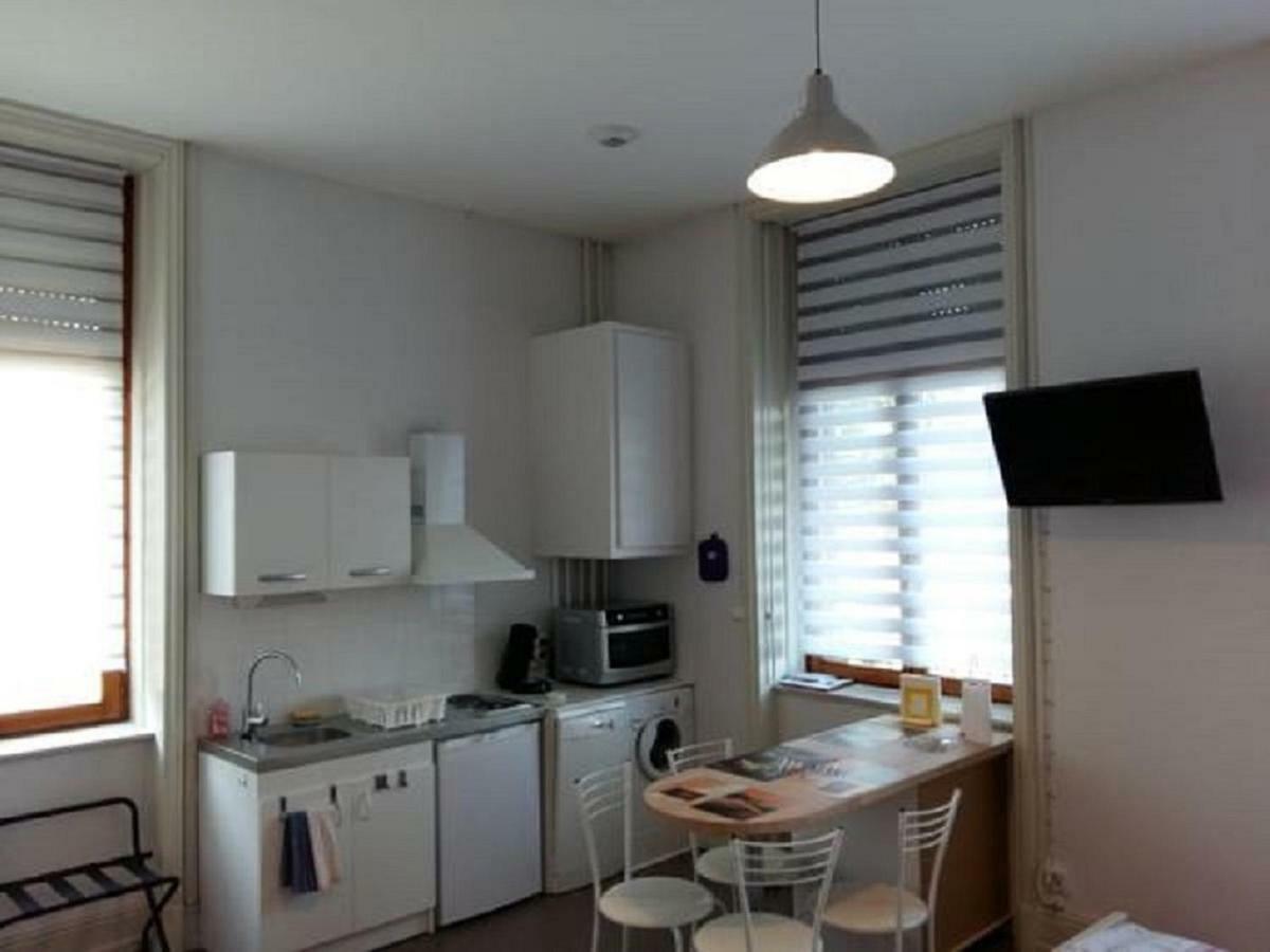Studio De Charme Au Pied De La Gare Apartment Colmar Exterior photo